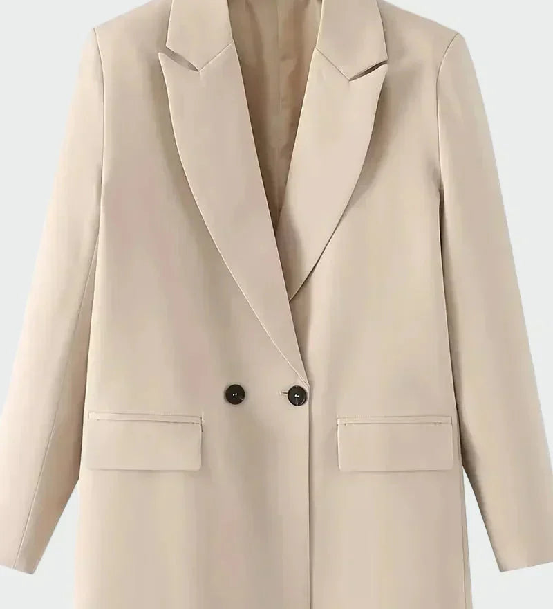 Casaco Oversized com Linha Moderna